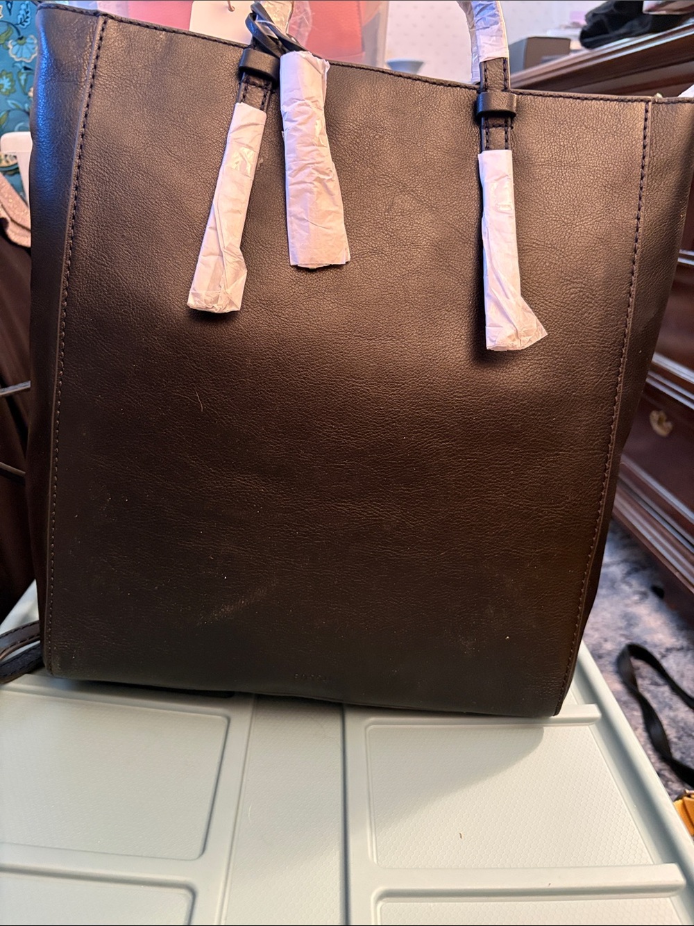 Fossil Black Leather Backpack Tote and Shoulder Bag
11.5 L
13 H
3.5 W